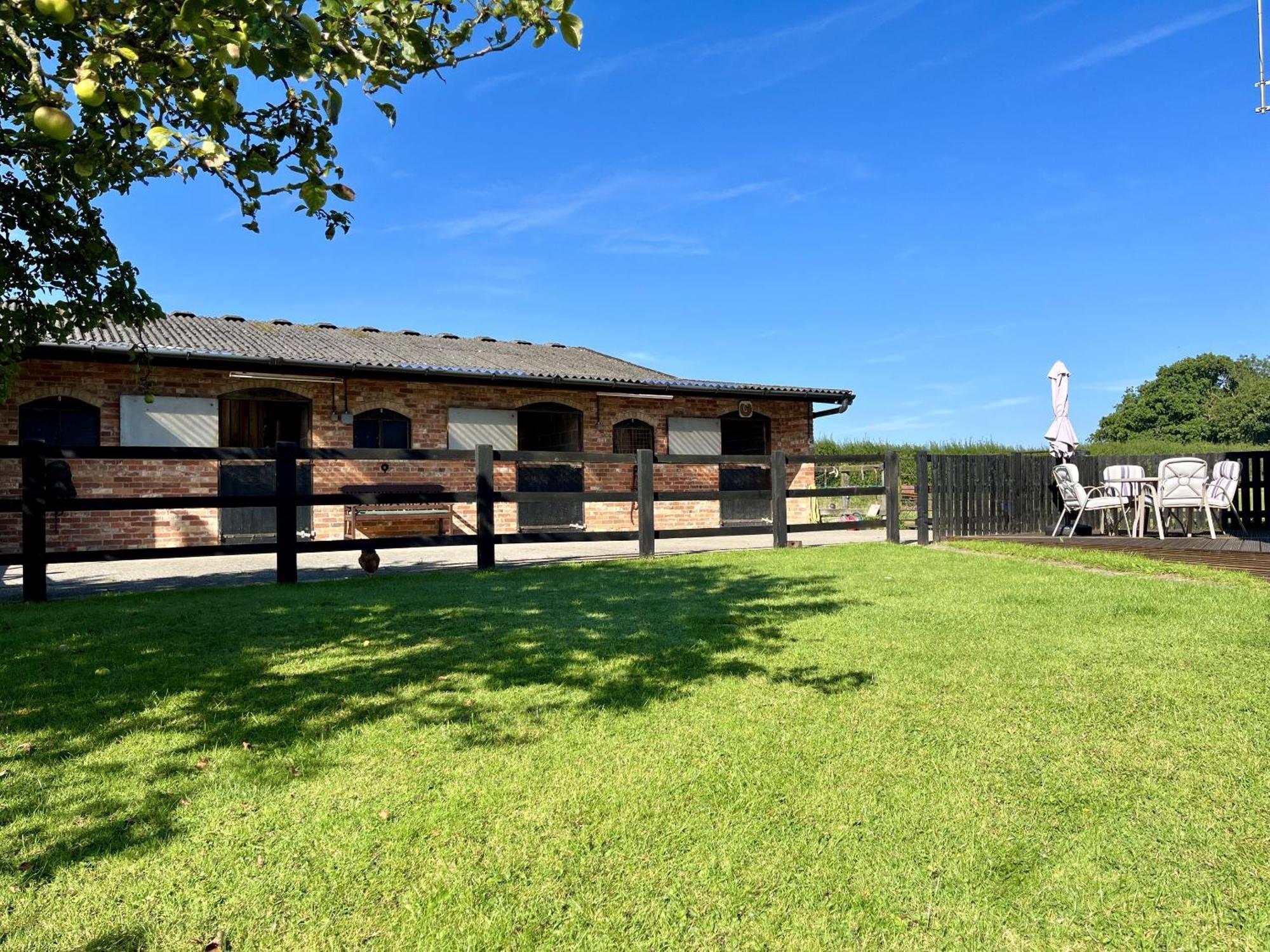Priors Oak - A Cosy Studio With Countryside Views In Dorset Stalbridge Esterno foto